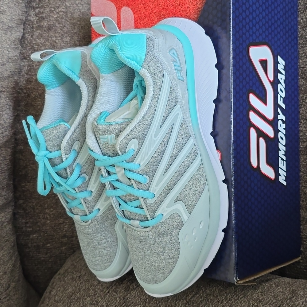 FILA BRAND WOMENS GRAY & TEAL RUNNING ATHLETIC SHOES SIZE 6.5